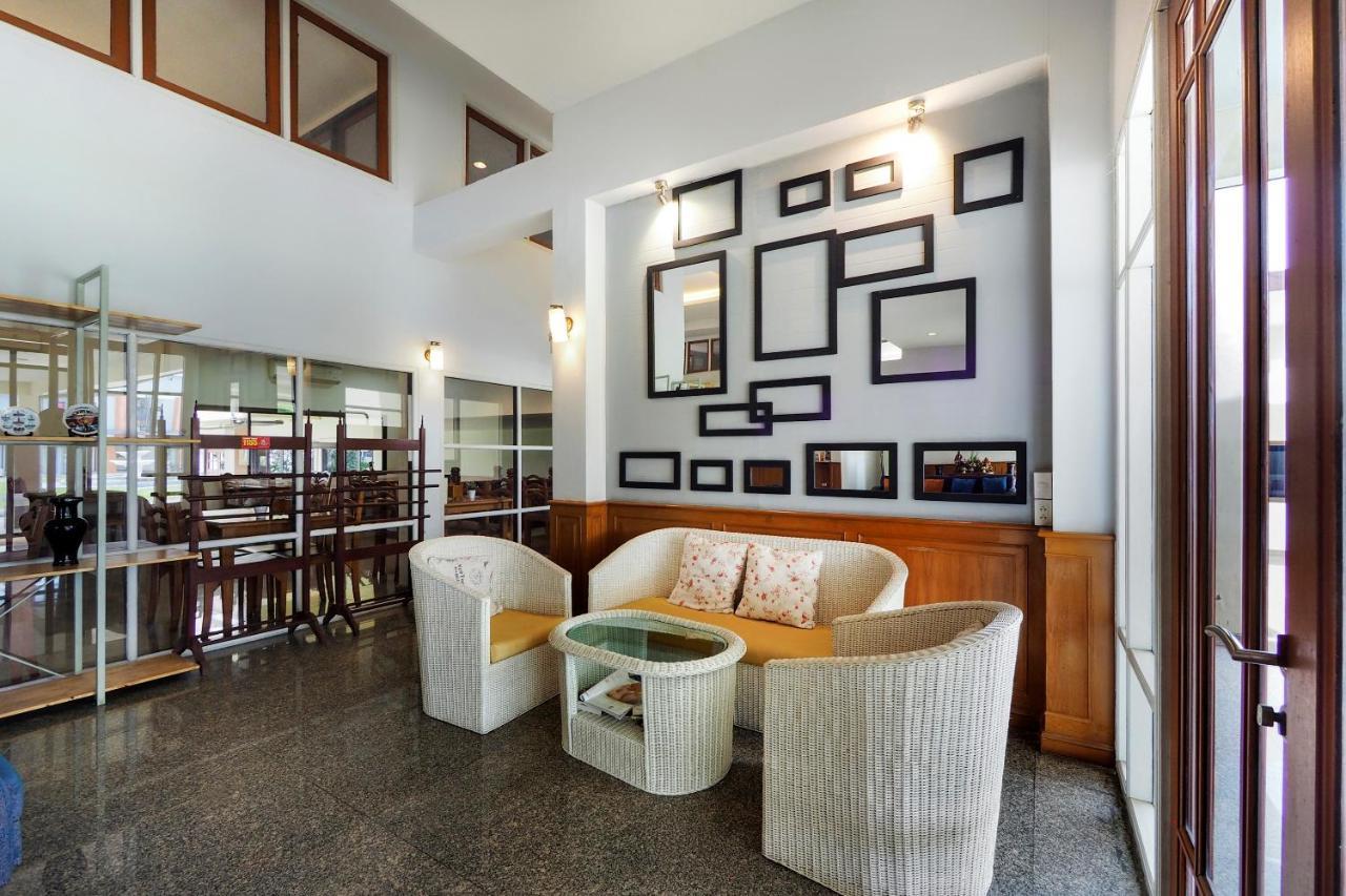 Oyo 859 Golden Land Hotel Чианг Рай Екстериор снимка