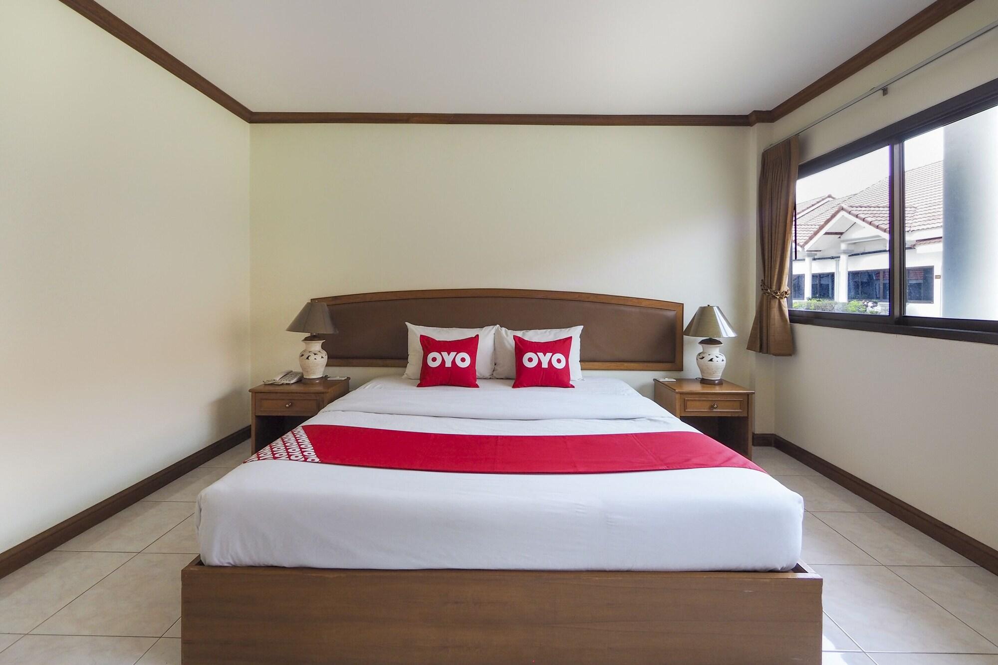 Oyo 859 Golden Land Hotel Чианг Рай Екстериор снимка