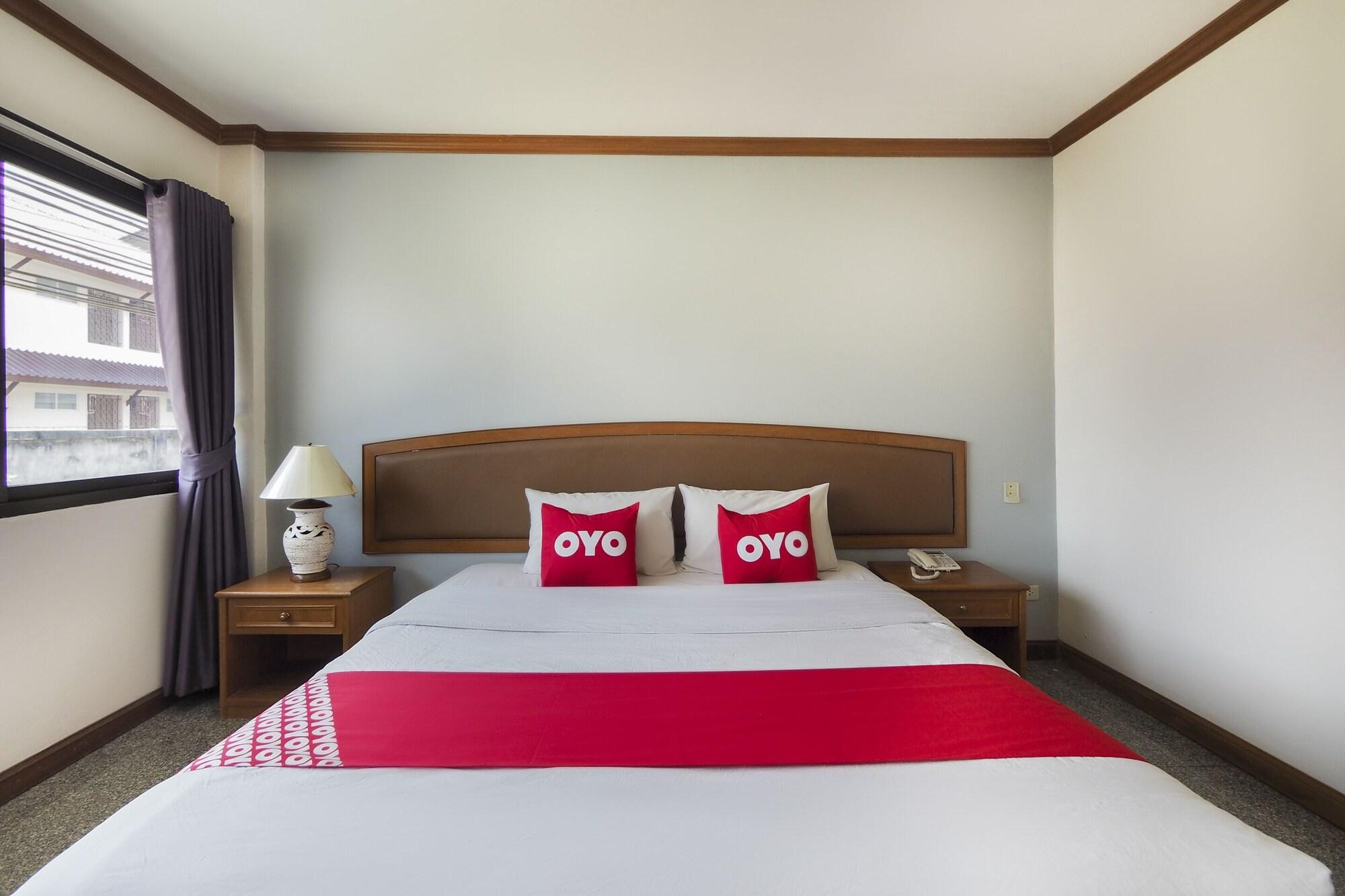 Oyo 859 Golden Land Hotel Чианг Рай Екстериор снимка