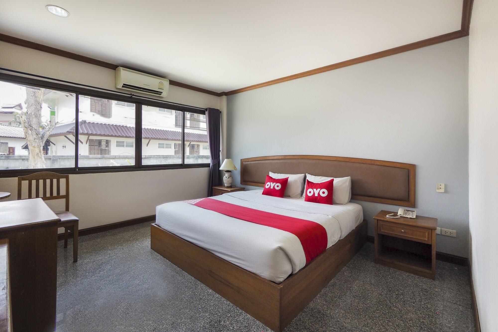 Oyo 859 Golden Land Hotel Чианг Рай Екстериор снимка