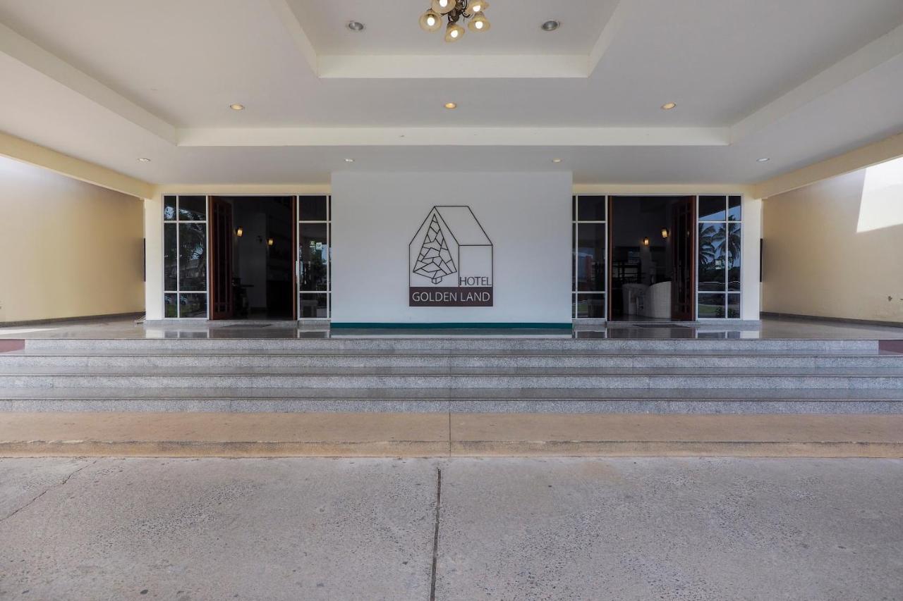 Oyo 859 Golden Land Hotel Чианг Рай Екстериор снимка